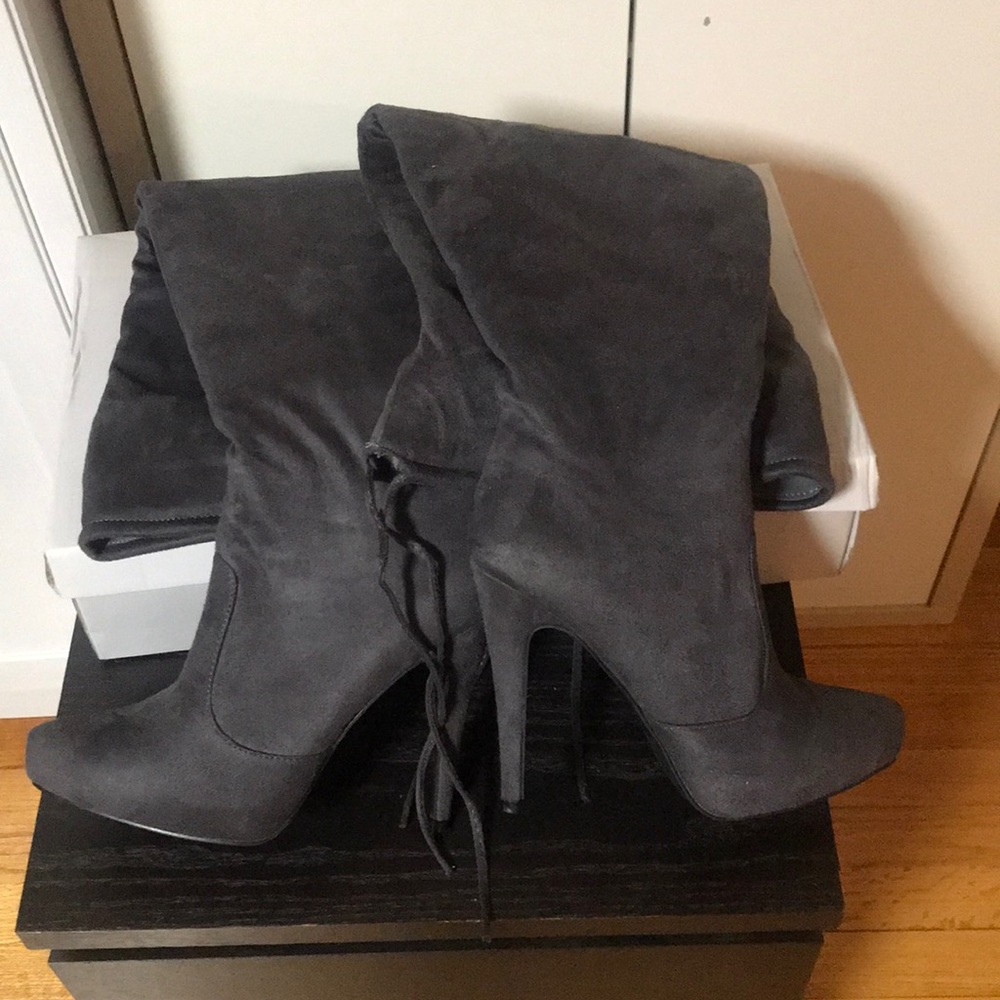 NWT JG Over the Knee Suede Boots